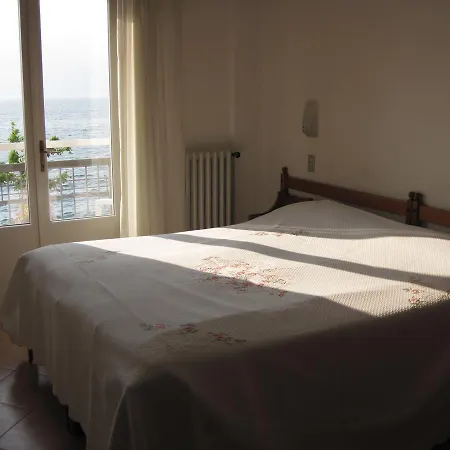 Hotell Piccolo Direkt Am Brenzone sul Garda