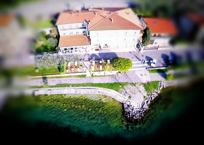 Piccolo Direkt Am Hotel