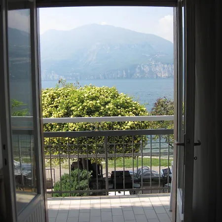 Piccolo Direkt Am Brenzone sul Garda